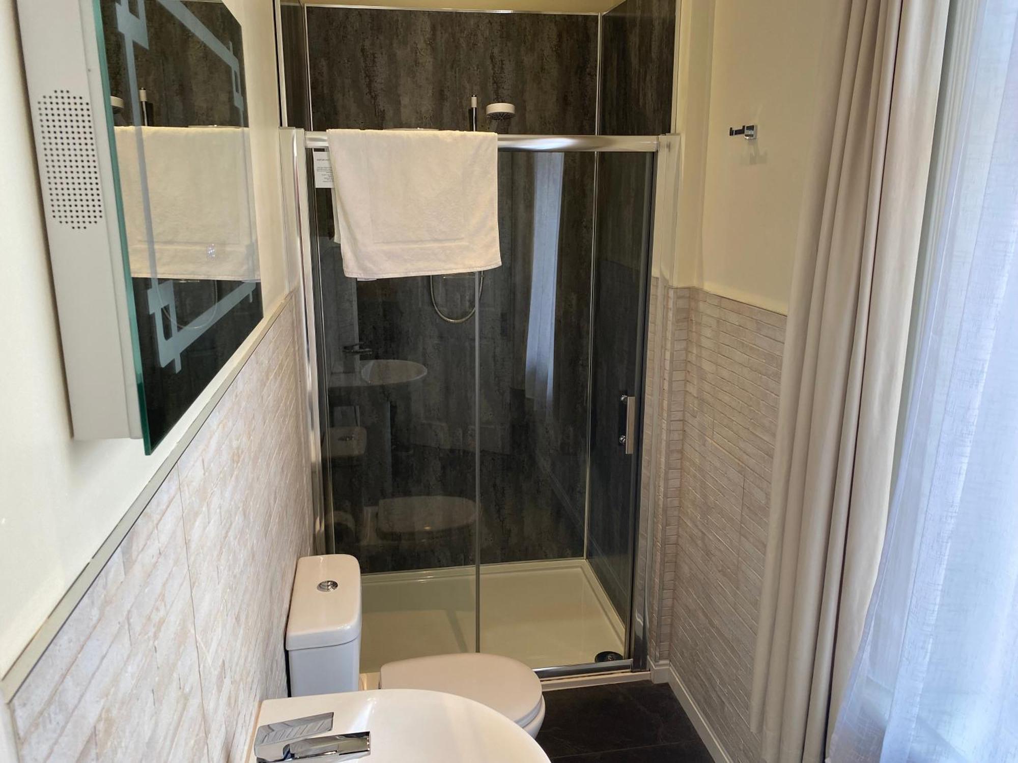 The Whalebone Arch Hotel Whitby Ngoại thất bức ảnh