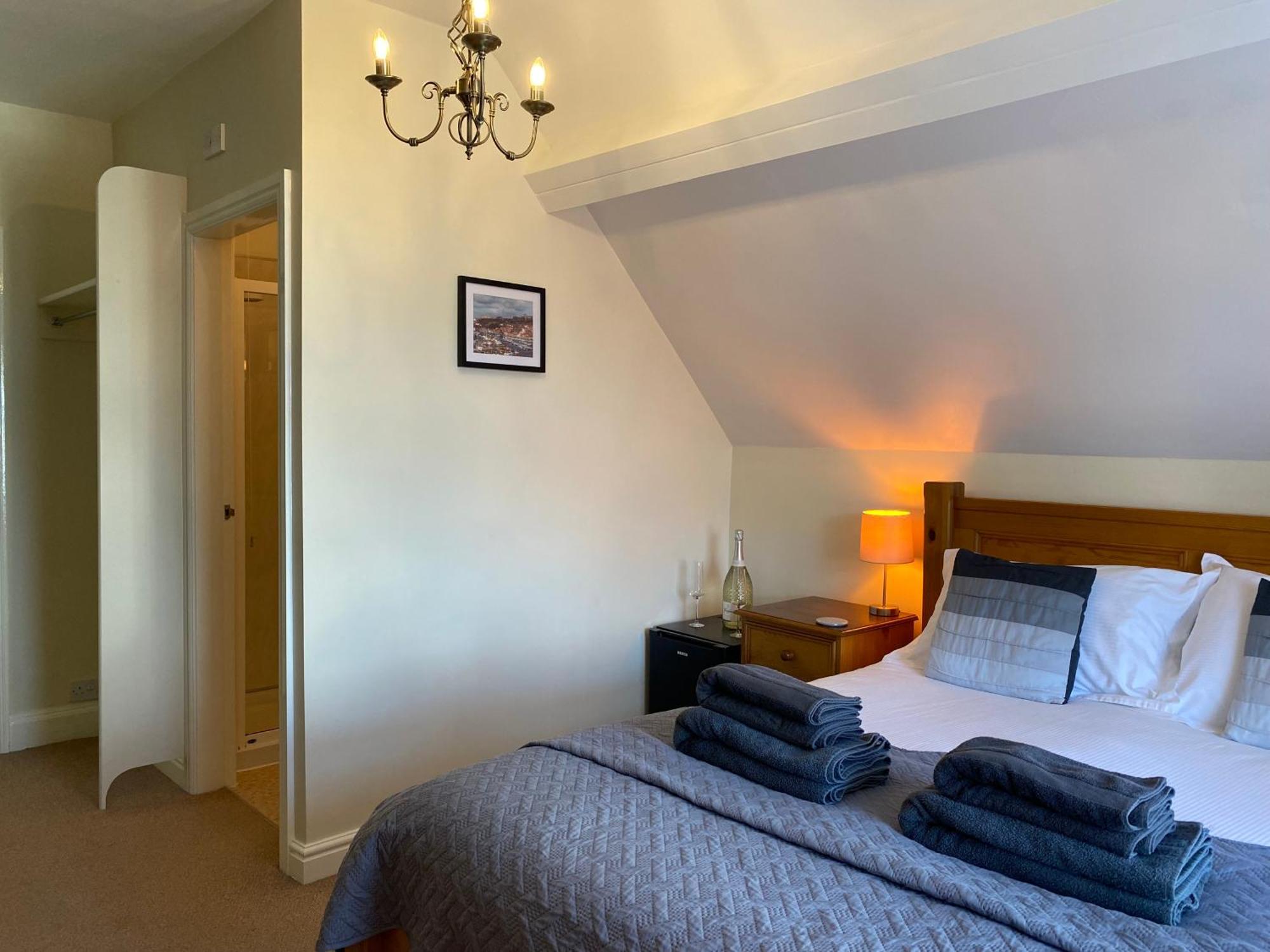 The Whalebone Arch Hotel Whitby Ngoại thất bức ảnh